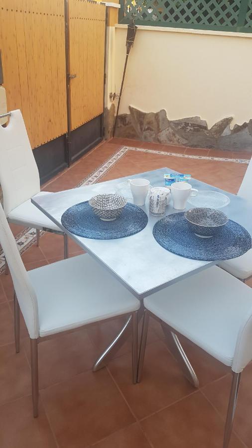 La Casita Del Corazon Bed & Breakfast Castillo del Romeral Dış mekan fotoğraf